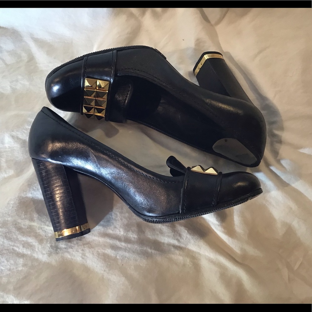 Tory Burch black leather studded pumps, EUC, sz 8M